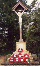 Meridan war memorial calvary, West Midlands © War Memorials Trust, 2002
