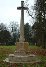 Linthorpe war memorial cross, North Yorkshire © Dr M Charlton, 2011