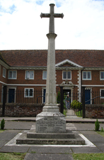 Buntingford war memorial cross, Hertfordshire © War Memorials Trust, 2008