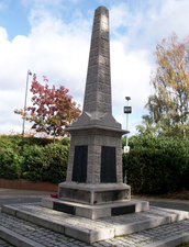 Bexleyheath war memorial obelisk, London © War Memorials Trust, 2010