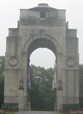 Victoria Park war memorial arch, Leicestershire © War Memorials Trust, 2011