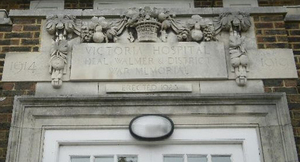 Dedicatory plaque at Victoria Memorial Hospital, Kent © John Stone, 2011