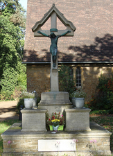 Woodham war memorial cross, Surrey © Clive Gilbert, 2011