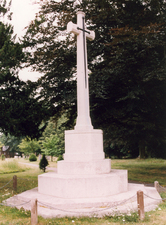 Abbots Langley war memorial cross, Hertfordshire © War Memorials Trust, 2008