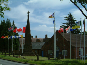 Flore war memorial obelisk. Northamptonshire © J Amos, 2008