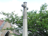 Forest Town war memorial cross, Nottinghamshire © Garibaldi College, 2014