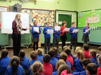 War Memorials Trust Learning Officer delivering an assembly at Hollingworth Primary School © S Featherston, 2018